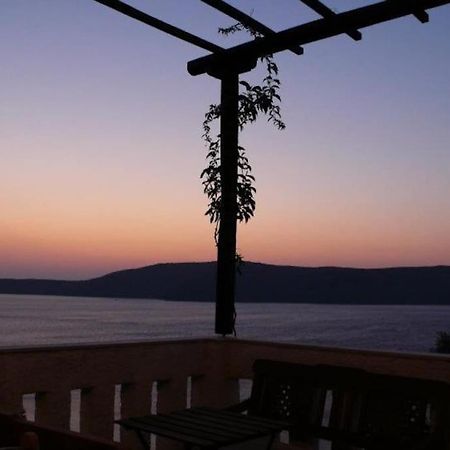 Villa With Breathtaking Views And Private Beach Agios Dimitrios  المظهر الخارجي الصورة