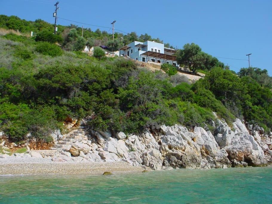 Villa With Breathtaking Views And Private Beach Agios Dimitrios  المظهر الخارجي الصورة
